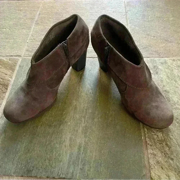 Clarks Women’s Kalea Aleita Ankle Boots Size 8.0 Brown Upper Suede - Picture 12 of 15